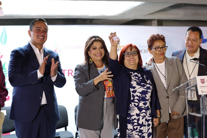 Clara-Brugada-entrega-viviendas-dignas-en-Gustavo-A.-Madero-y-fortalece-el-derecho-a-habitar-la-ciudad-1